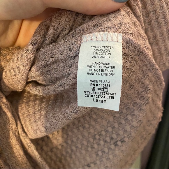 Waffle Knot Slightly Cropped Top - Picture 3 of 3